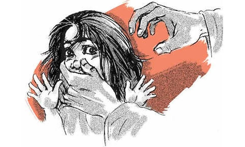 बिहार के अस्पताल में गैंगरेप की कोशिश में नर्स ने डॉक्टर के प्राइवेट पार्ट काट दिए, बाल-बाल बचे