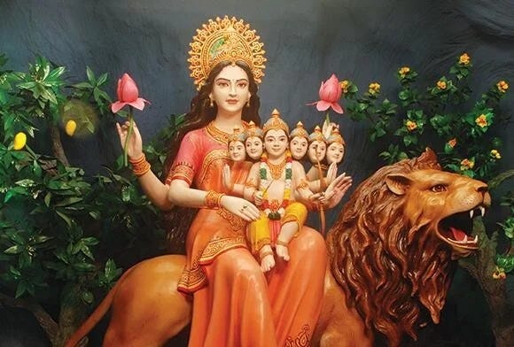 नवरात्र के पांचवे दिन क्युं पुजी जाती हैं स्कंदमाता