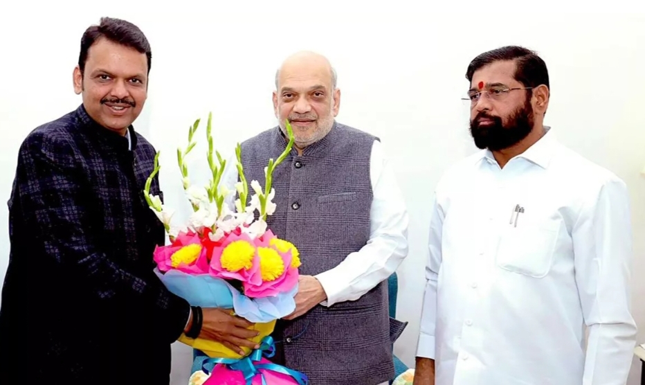 अमित शाह के साथ बैठक में महाराष्ट्र के सीएम का नाम फाइनल, पढ़ें किसे मिलेगा गृह और वित्त मंत्रालय