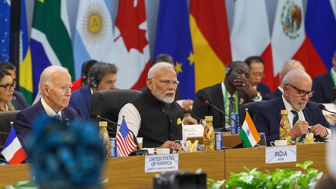 पीएम मोदी ने आर्थिक अपराधियों का मुद्दा उठाया :