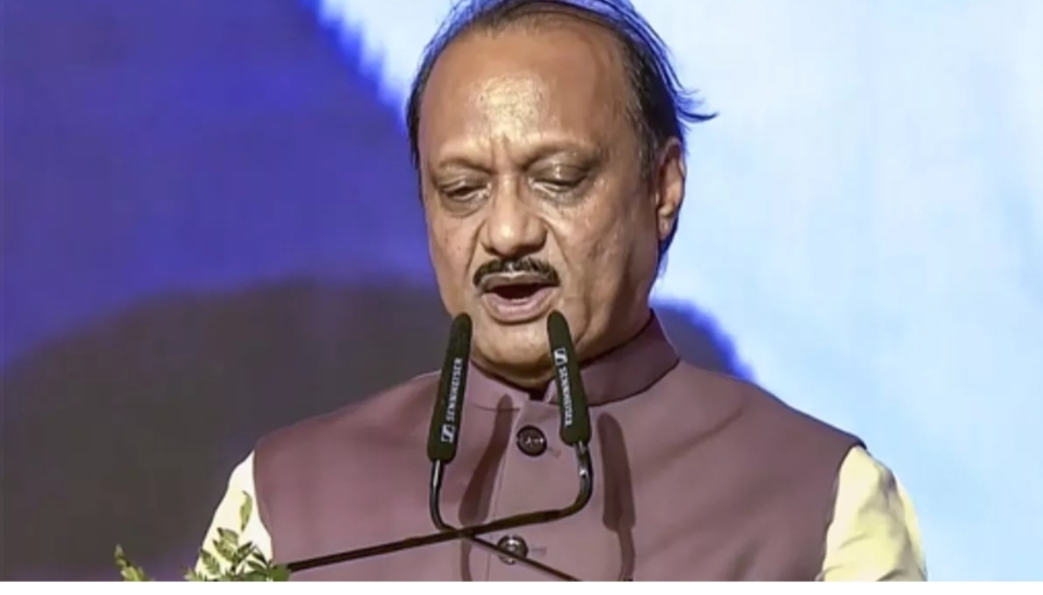 डिप्टी सीएम की शपथ लेते ही अजित पवार ने बना दिए शनदार रिकॉर्ड,