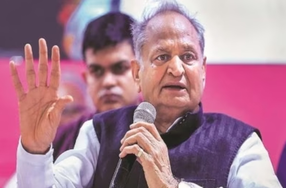 UGC के नए ड्राफ्ट पर भड़के अशोक गहलोत, BJP-RSS को घेरा, कहा : उच्च शिक्षा को बर्बाद करने के लिए बनाए नियम