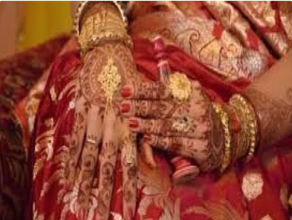 मोतिहारी में दुल्हन को सिंदुर डालते समय दुल्हा हुआ बेहोश,ग्रामिणों ने बरातियों को बनाया बंधक