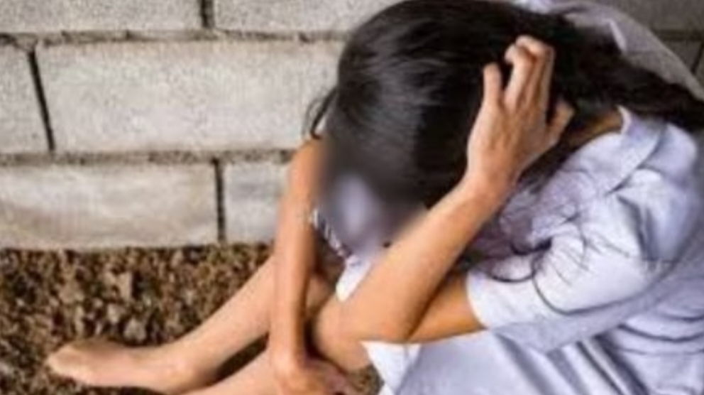 बोर्ड परीक्षा देने गई 10वीं की छात्रा ने बच्ची को दिया जन्म, माता-पिता ने पूछा- कैसे छिपी रही गर्भवती होने की बात, मिला हैरान करने वाला जवाब